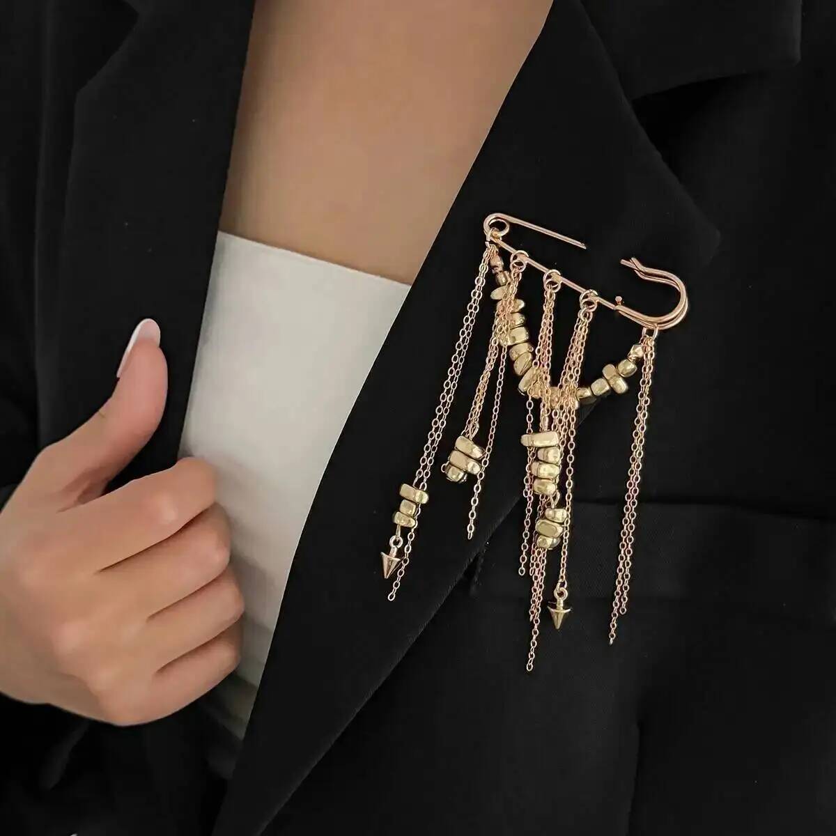 Broche de Cadena con Borlas Ir - Z Vintage Fashion reseña y precio