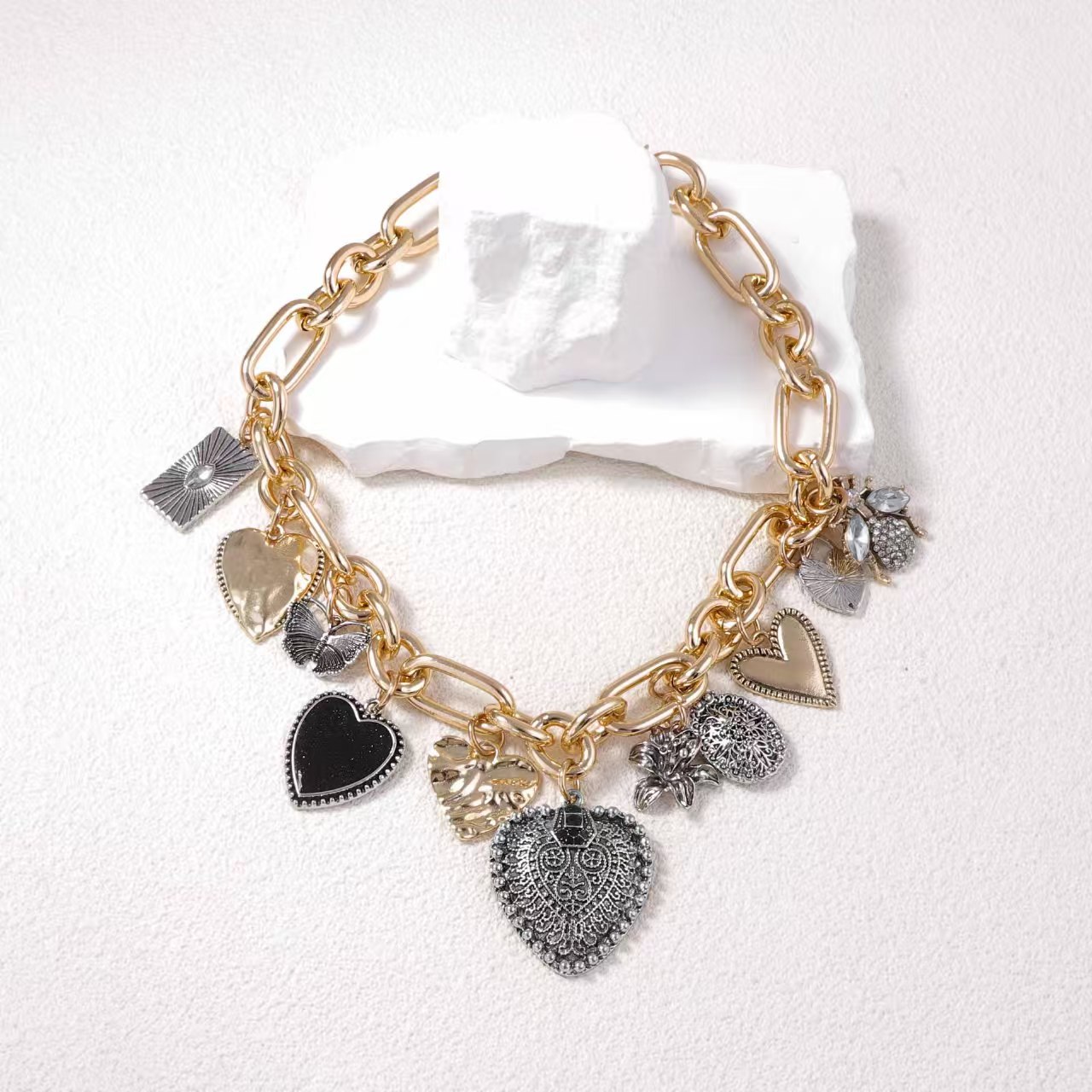 Collar vintage Z - Cadena grue - Z Vintage Fashion reseña y precio